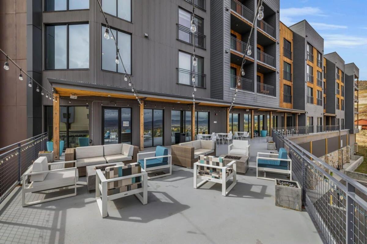 Ski-In Ski-Out Canyons Village Retreat 帕克城 外观 照片