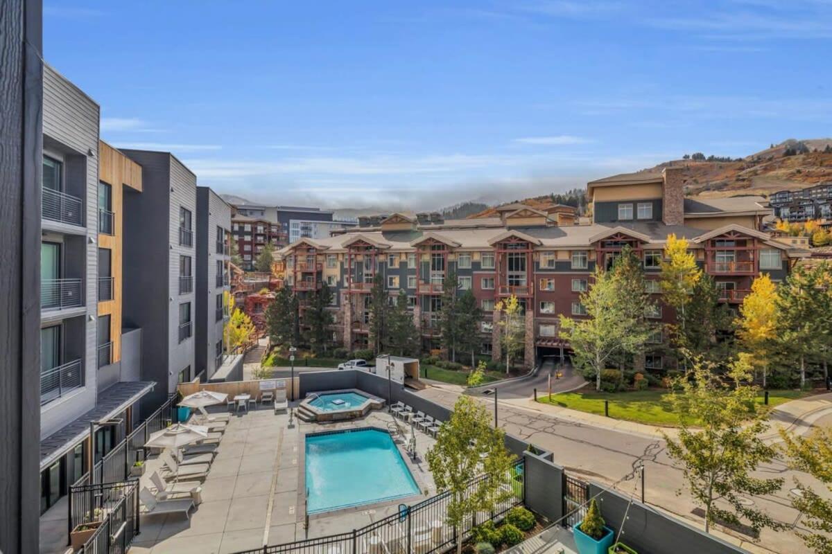 Ski-In Ski-Out Canyons Village Retreat 帕克城 外观 照片